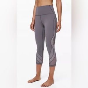 Lululemon Wunder Under Lace Crop size 10